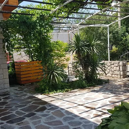 Διαμέρισμα New Comfortable App Dora