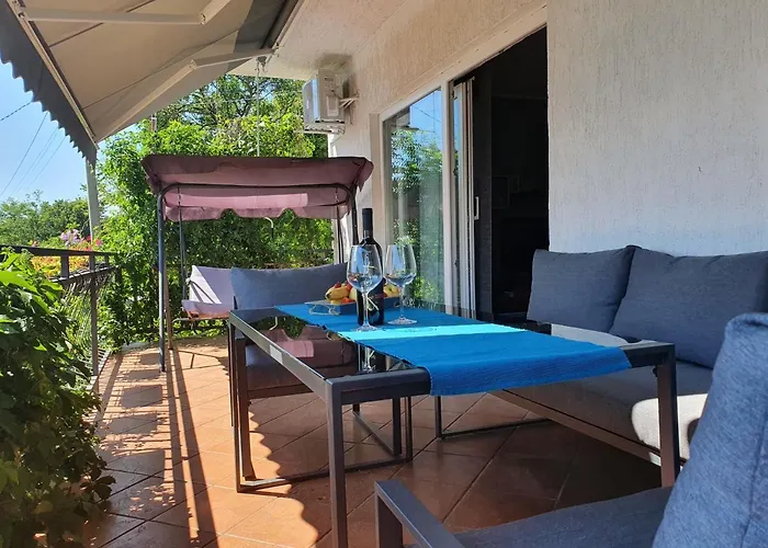 New Comfortable App Dora