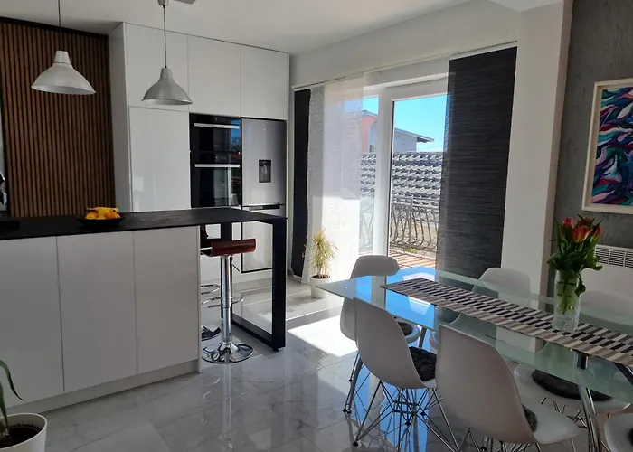 New Comfortable App Dora